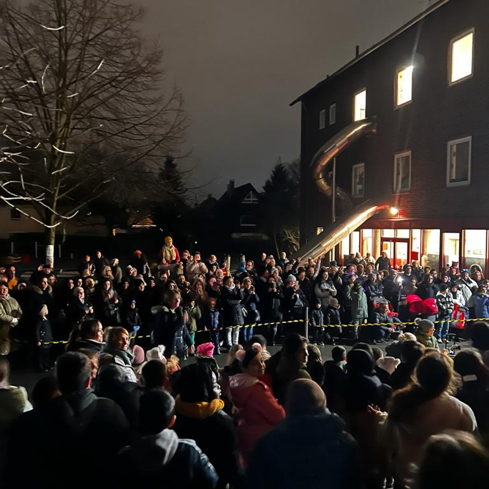 Lichterfest Schulhof